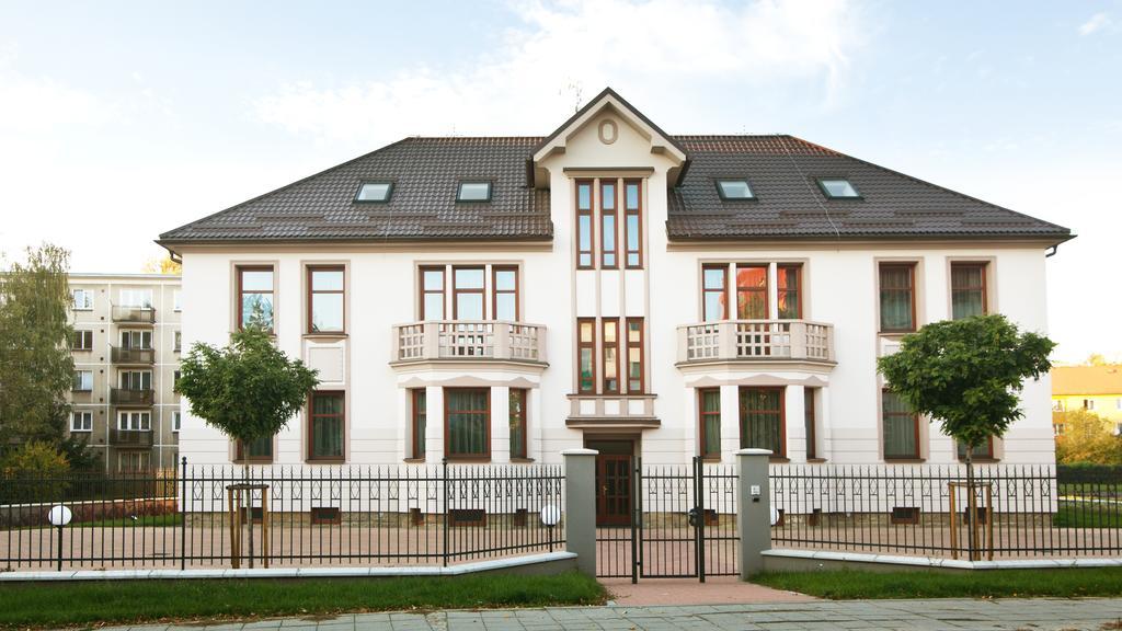 Penzion Reichova Vila Valašské Meziříčí Buitenkant foto