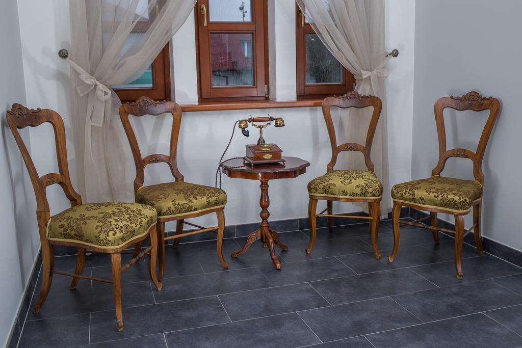 Penzion Reichova Vila Valašské Meziříčí Buitenkant foto